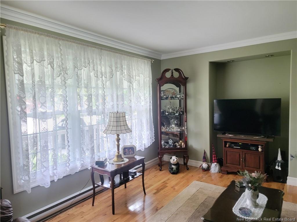 









967


Hay Cres

,
Bathurst,




NB
E2A 3S1

