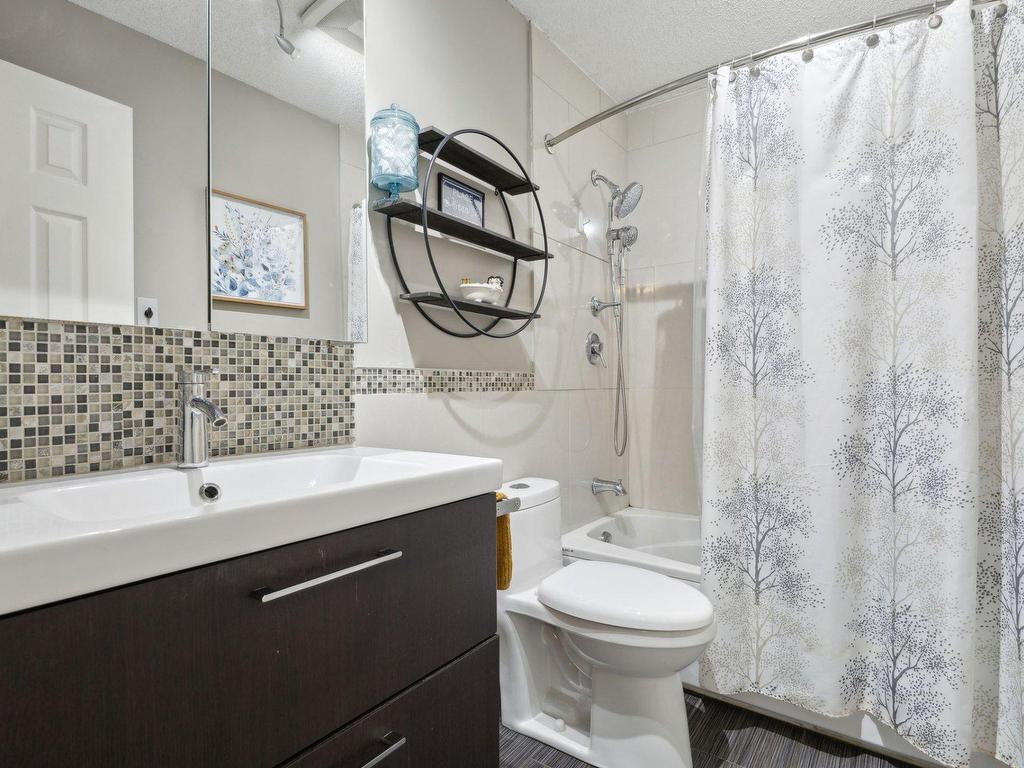 









9


Rue Bocage

,
Gatineau (Gatineau),




QC
J8T5W1

