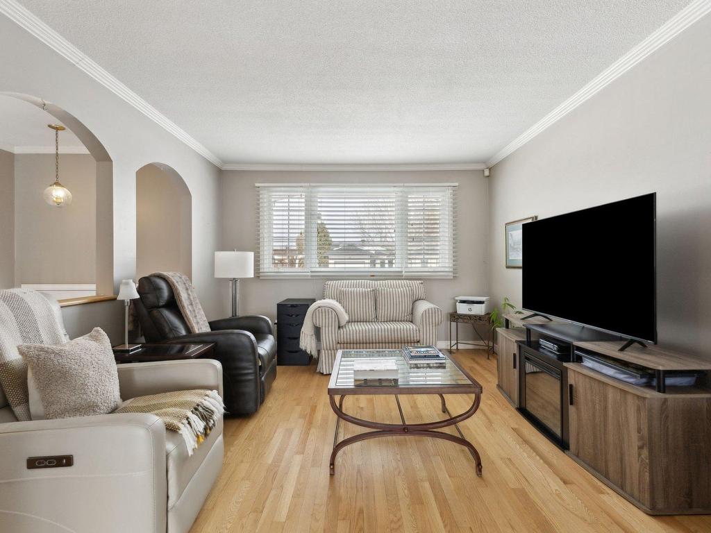 









9


Rue Bocage

,
Gatineau (Gatineau),




QC
J8T5W1

