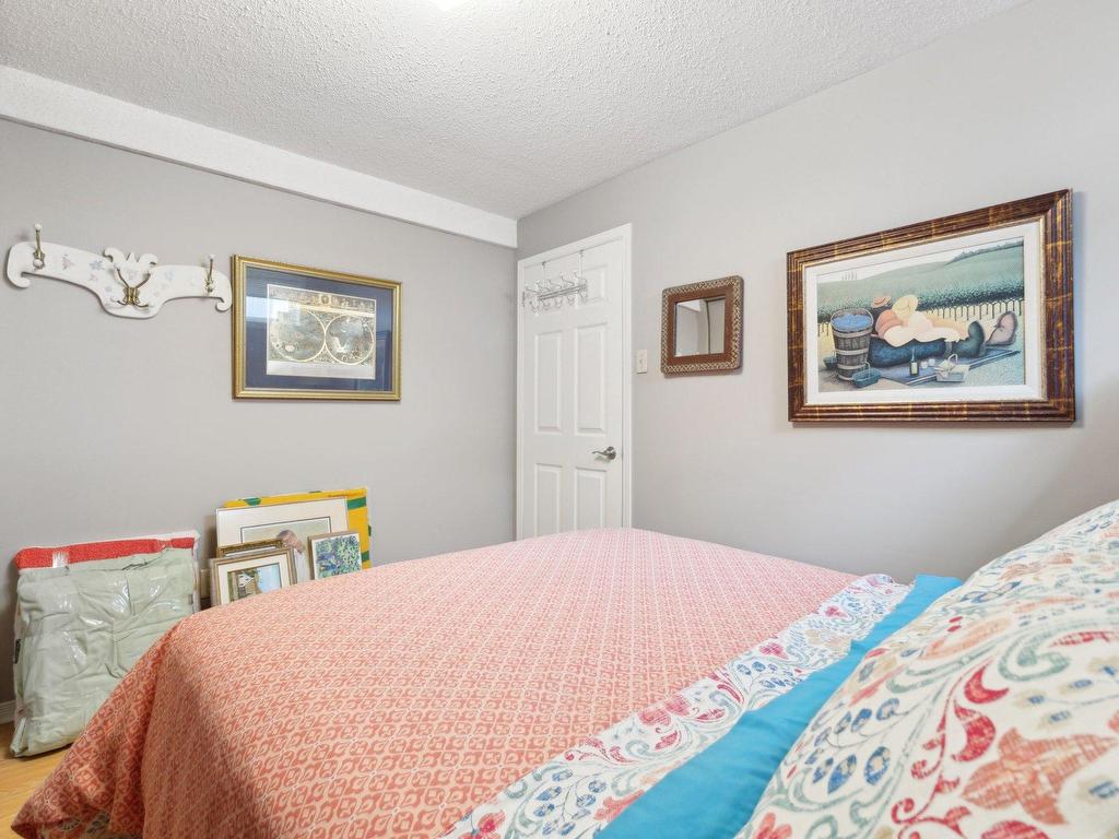 









9


Rue Bocage

,
Gatineau (Gatineau),




QC
J8T5W1

