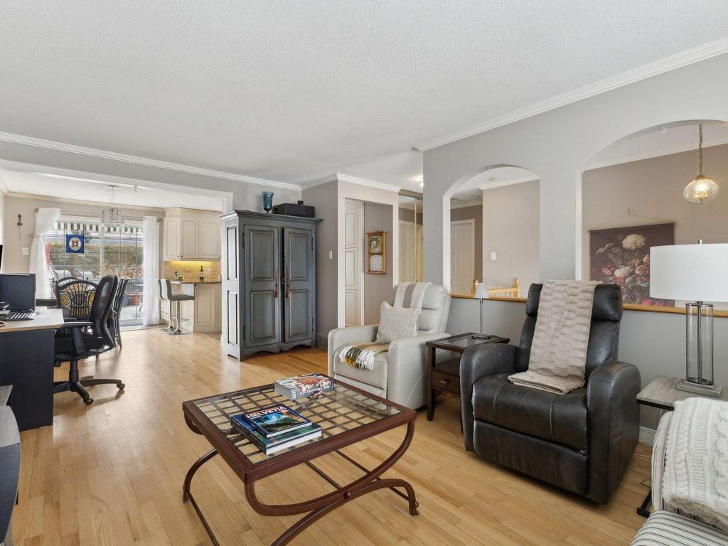 









9


Rue Bocage

,
Gatineau (Gatineau),




QC
J8T5W1


