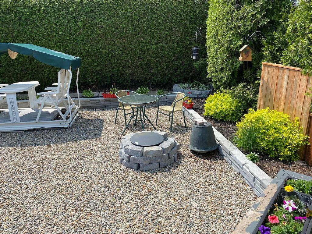 









9


Rue Bocage

,
Gatineau (Gatineau),




QC
J8T5W1

