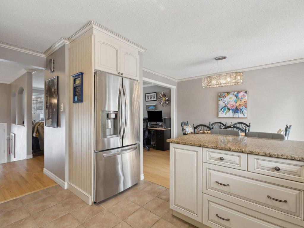 









9


Rue Bocage

,
Gatineau (Gatineau),




QC
J8T5W1

