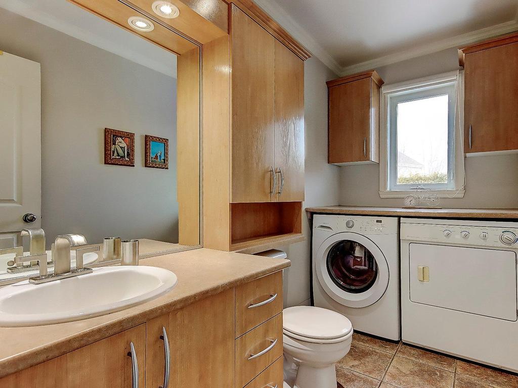 









23


Rue des Patriotes

,
Saint-Basile-le-Grand,




QC
J3N1T3

