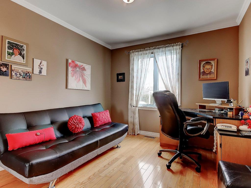 









23


Rue des Patriotes

,
Saint-Basile-le-Grand,




QC
J3N1T3

