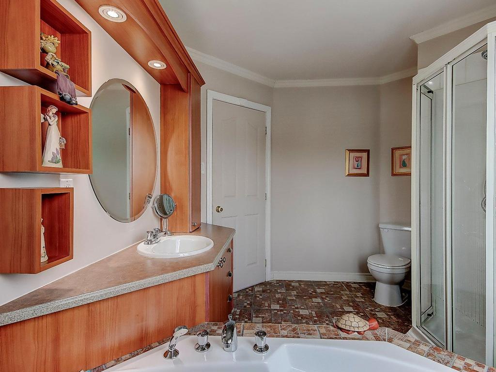 









23


Rue des Patriotes

,
Saint-Basile-le-Grand,




QC
J3N1T3

