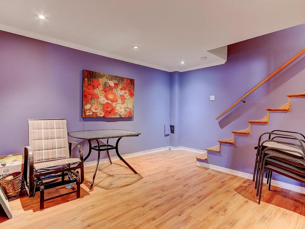 









23


Rue des Patriotes

,
Saint-Basile-le-Grand,




QC
J3N1T3

