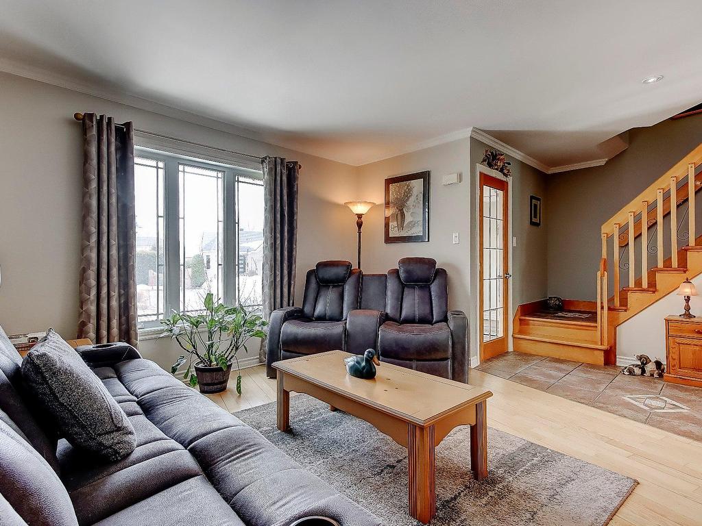 









23


Rue des Patriotes

,
Saint-Basile-le-Grand,




QC
J3N1T3

