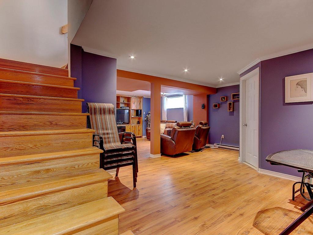 









23


Rue des Patriotes

,
Saint-Basile-le-Grand,




QC
J3N1T3

