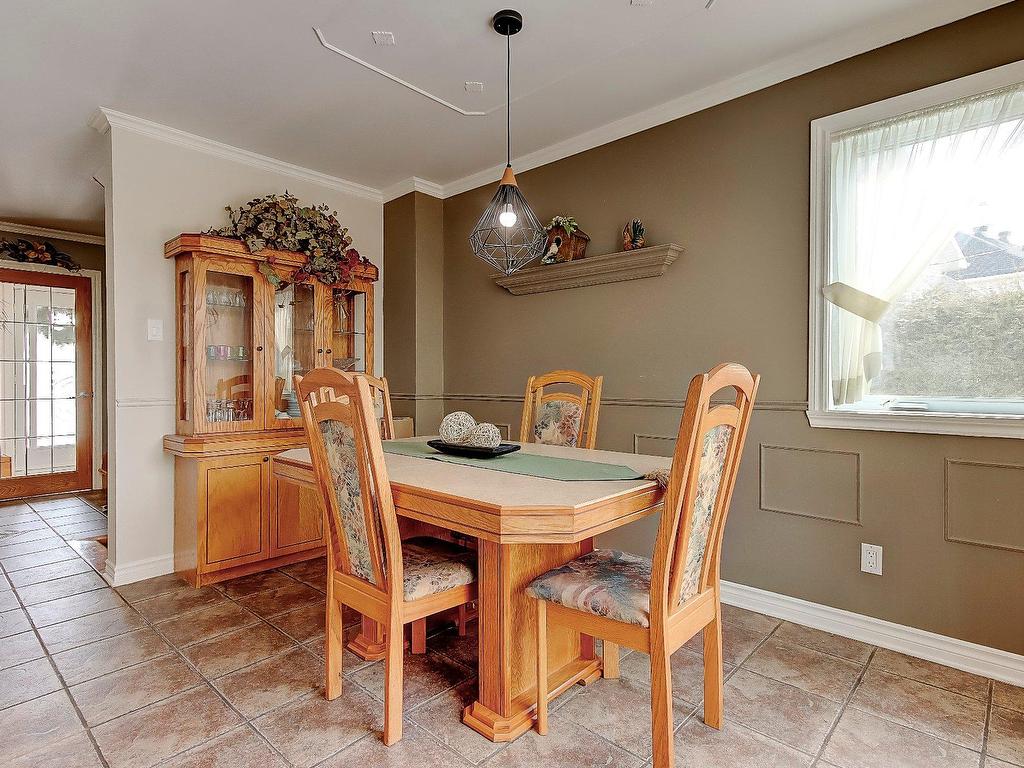 









23


Rue des Patriotes

,
Saint-Basile-le-Grand,




QC
J3N1T3

