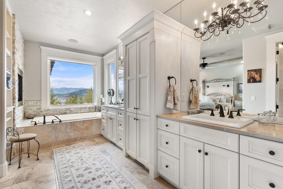 









5500


Rockface

Road,
Kelowna,




BC
V1X 7V7

