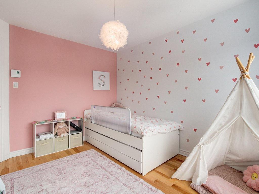 









4185


Rue Léon-Paré

,
Carignan,




QC
J3L7B6


