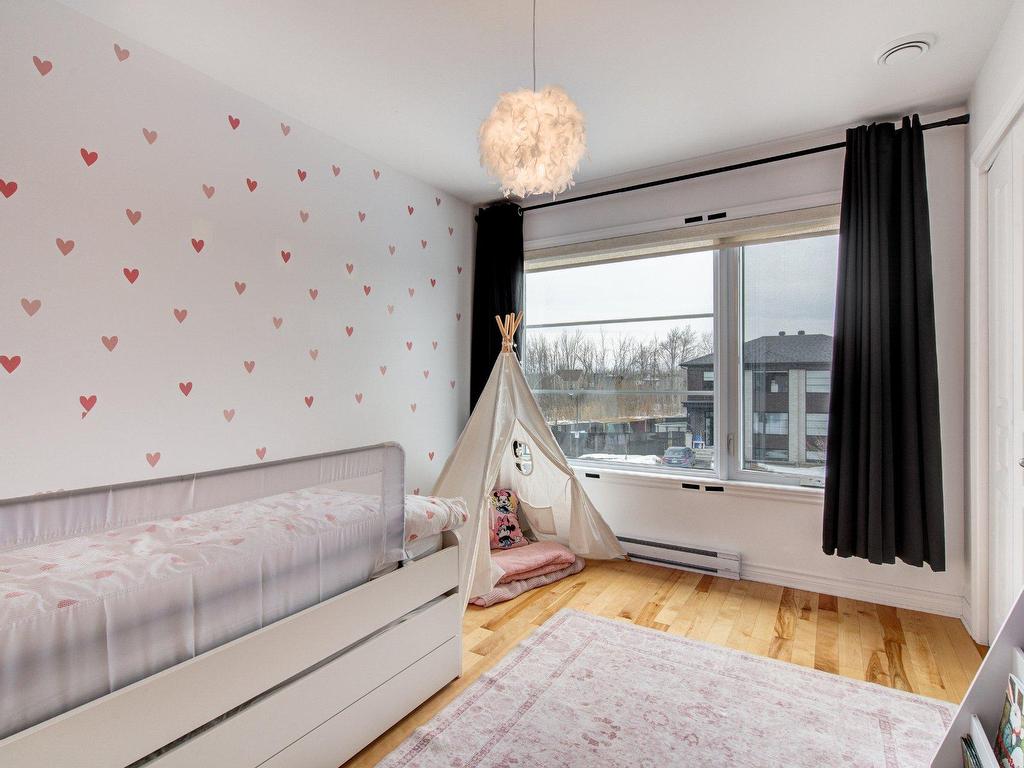









4185


Rue Léon-Paré

,
Carignan,




QC
J3L7B6

