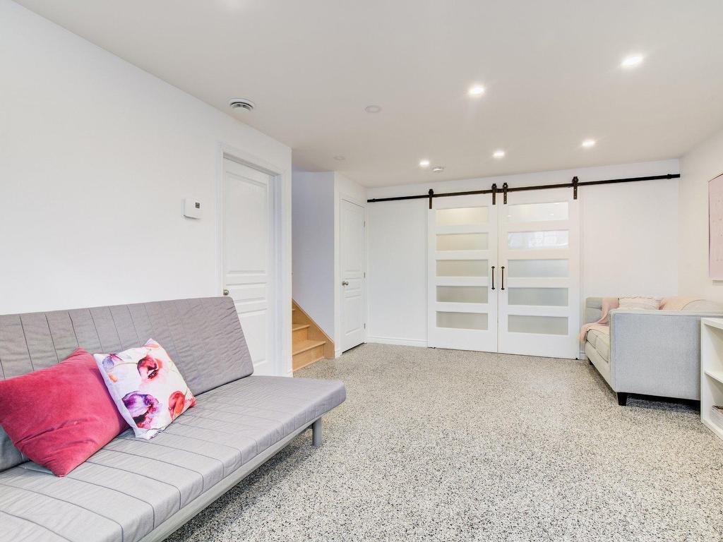 









4185


Rue Léon-Paré

,
Carignan,




QC
J3L7B6

