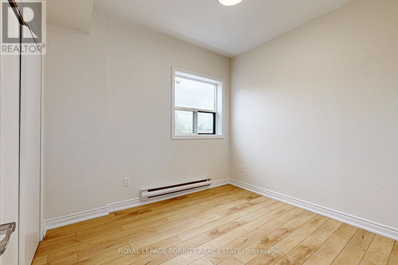 












2 - 3519 LAKE SHORE BOULEVARD W

,
Toronto,




Ontario
M8W1N5


