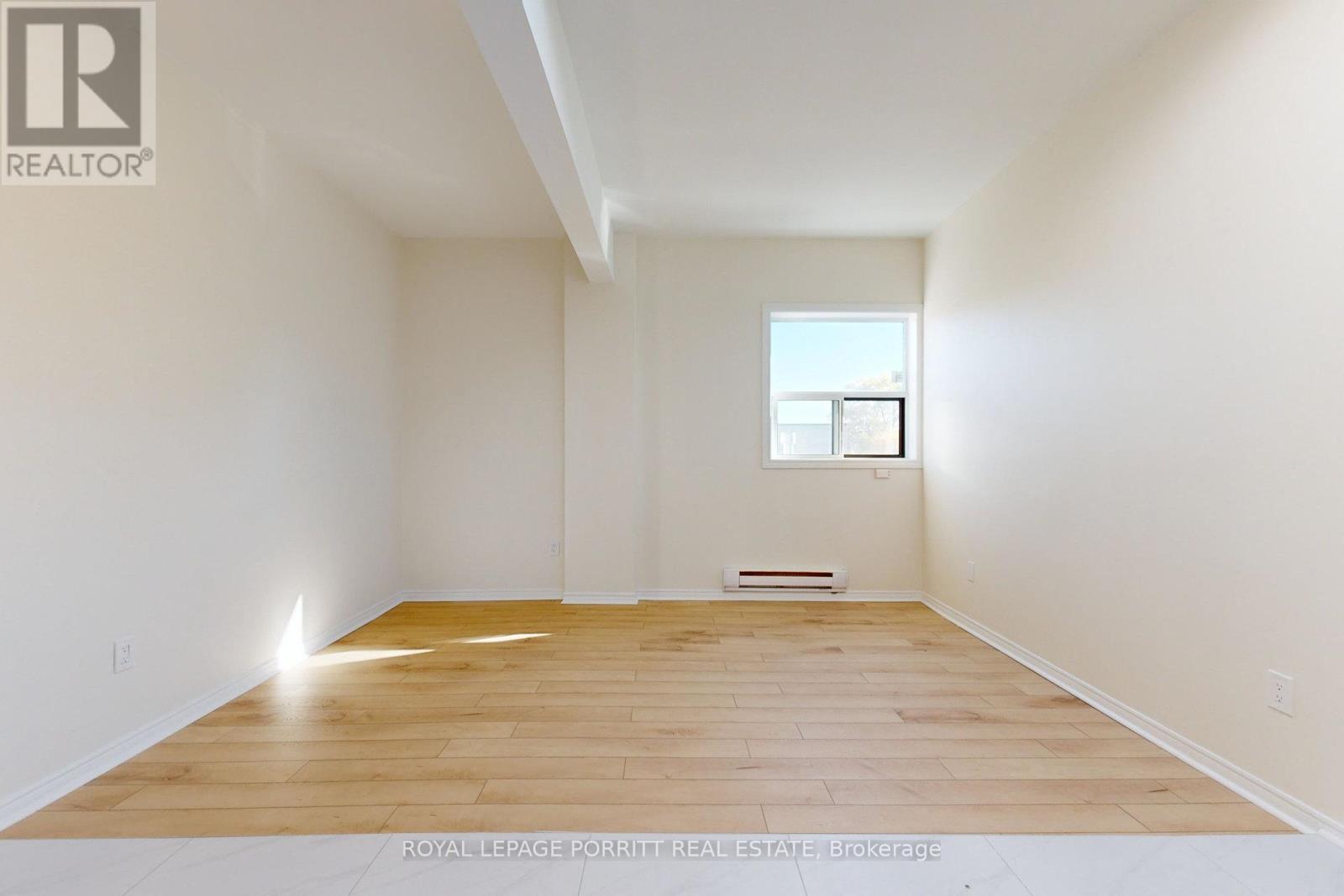 












3 - 3519 LAKE SHORE BOULEVARD W

,
Toronto,




Ontario
M8W1N5

