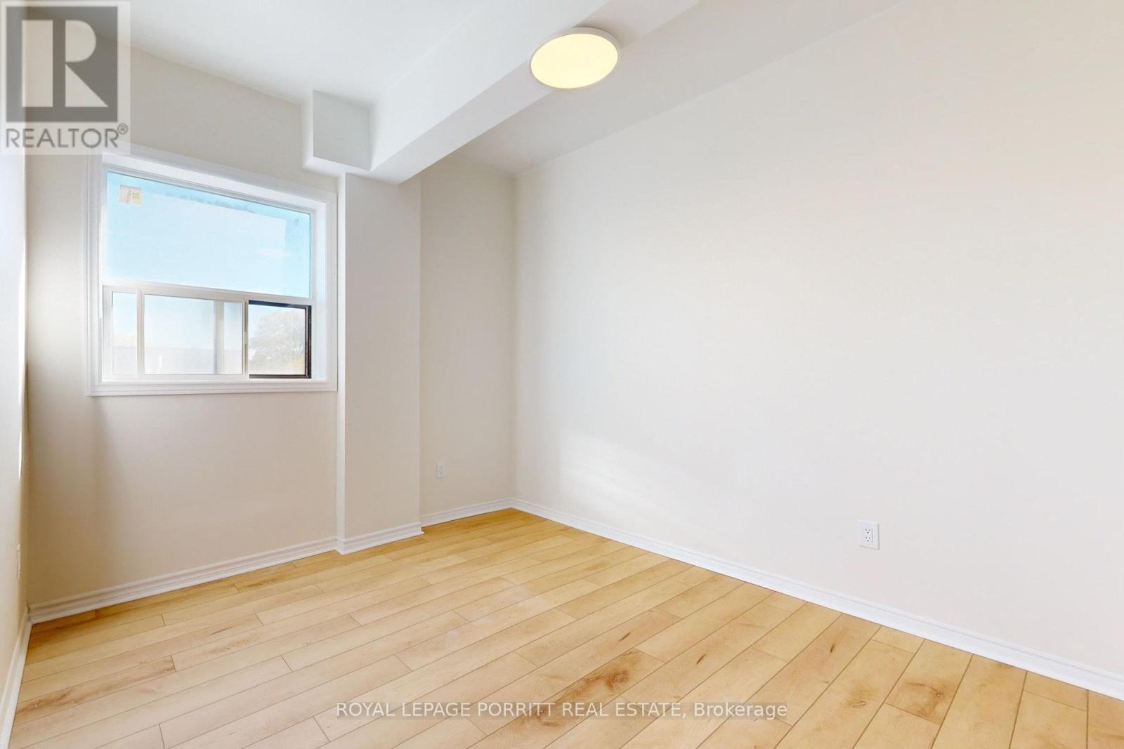 












3 - 3519 LAKE SHORE BOULEVARD W

,
Toronto,




Ontario
M8W1N5

