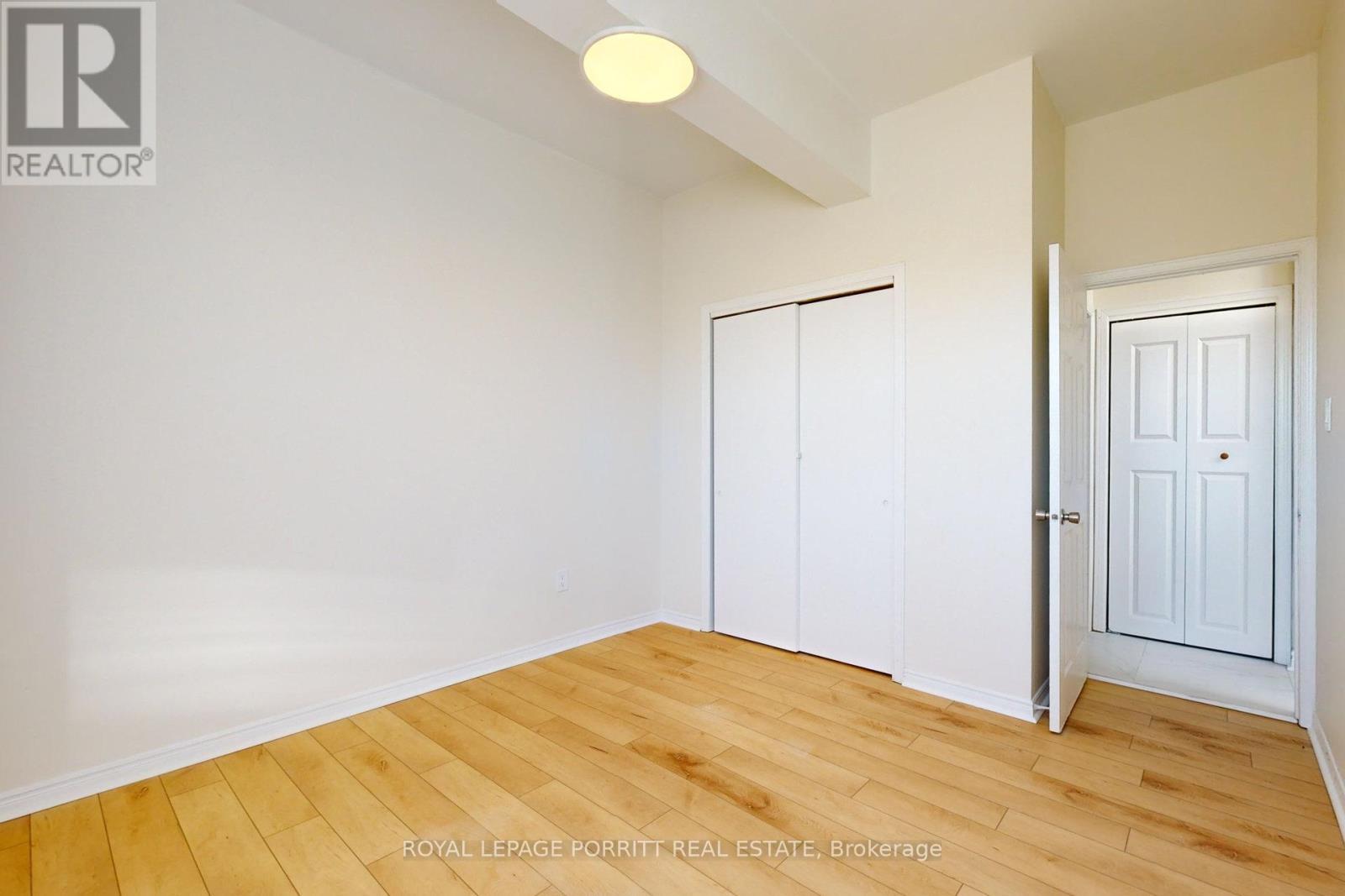 












3 - 3519 LAKE SHORE BOULEVARD W

,
Toronto,




Ontario
M8W1N5

