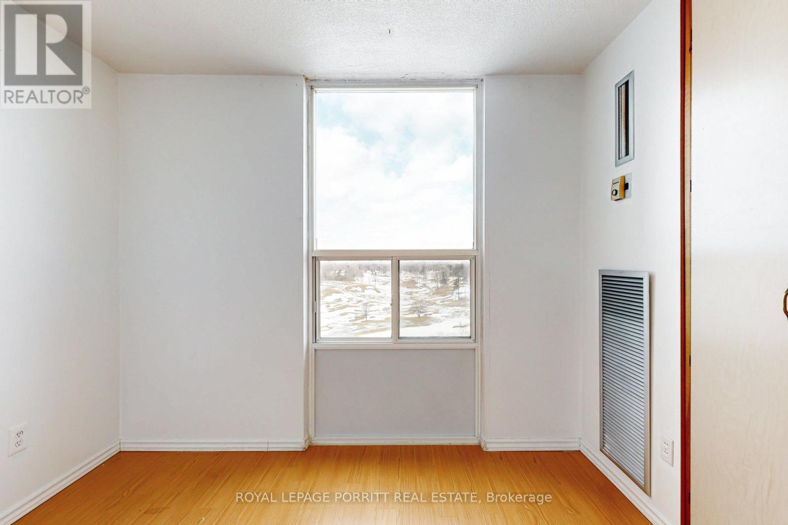 












1808 - 1535 LAKESHORE ROAD E

,
Mississauga,




Ontario
L5E3E2

