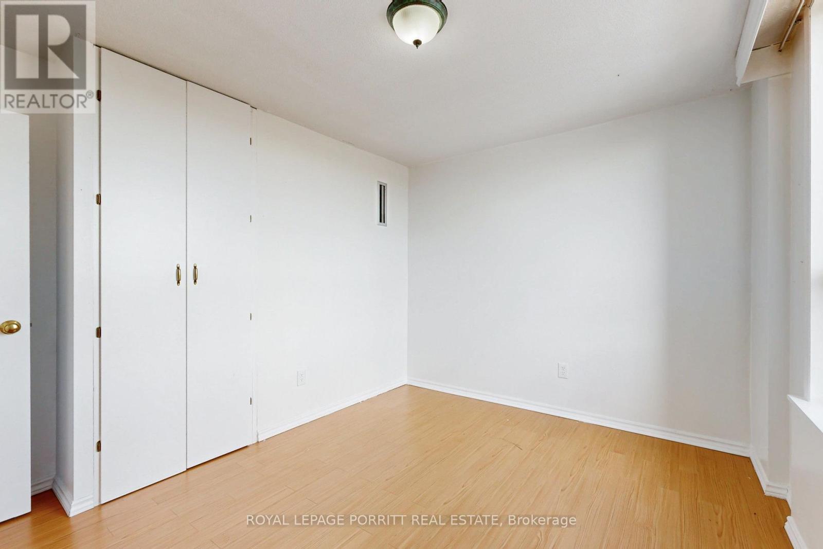 












1808 - 1535 LAKESHORE ROAD E

,
Mississauga,




Ontario
L5E3E2

