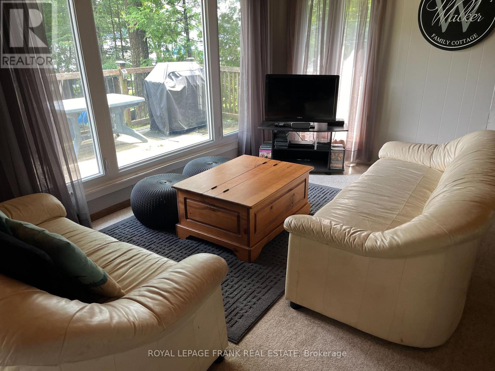 












744D MARBLE POINT ROAD

,
Marmora and Lake (Marmora Ward),




Ontario
K0K2M0

