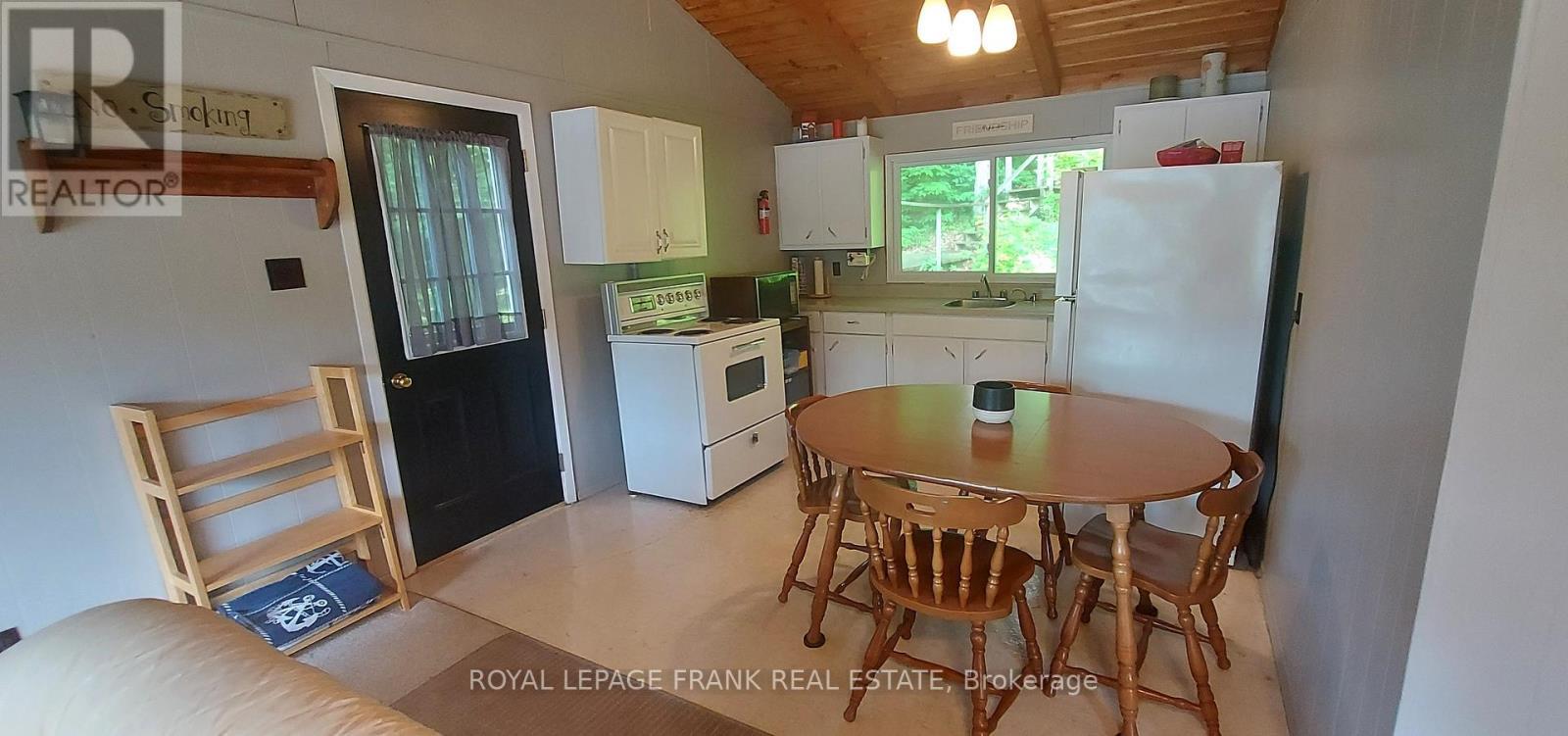 












744D MARBLE POINT ROAD

,
Marmora and Lake (Marmora Ward),




Ontario
K0K2M0


