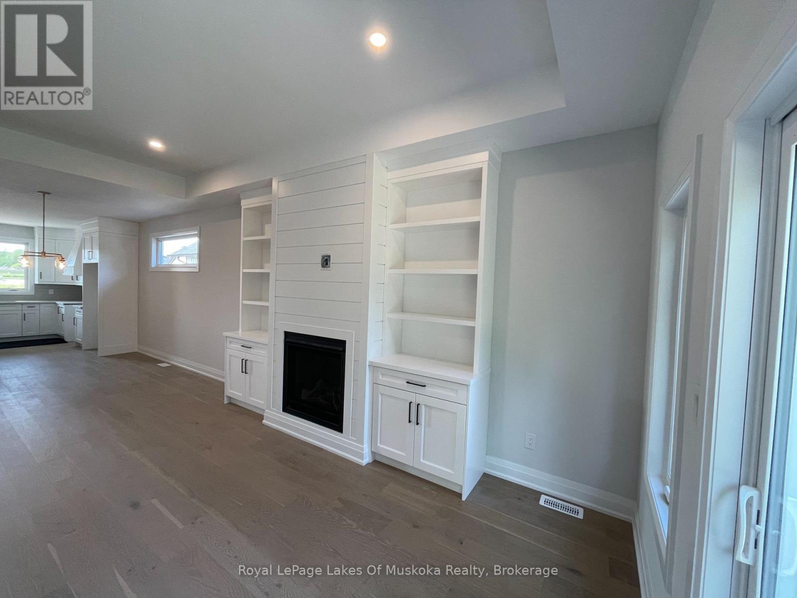 












132 BRANDON AVENUE

,
Severn (Coldwater),




Ontario
L0K1E0

