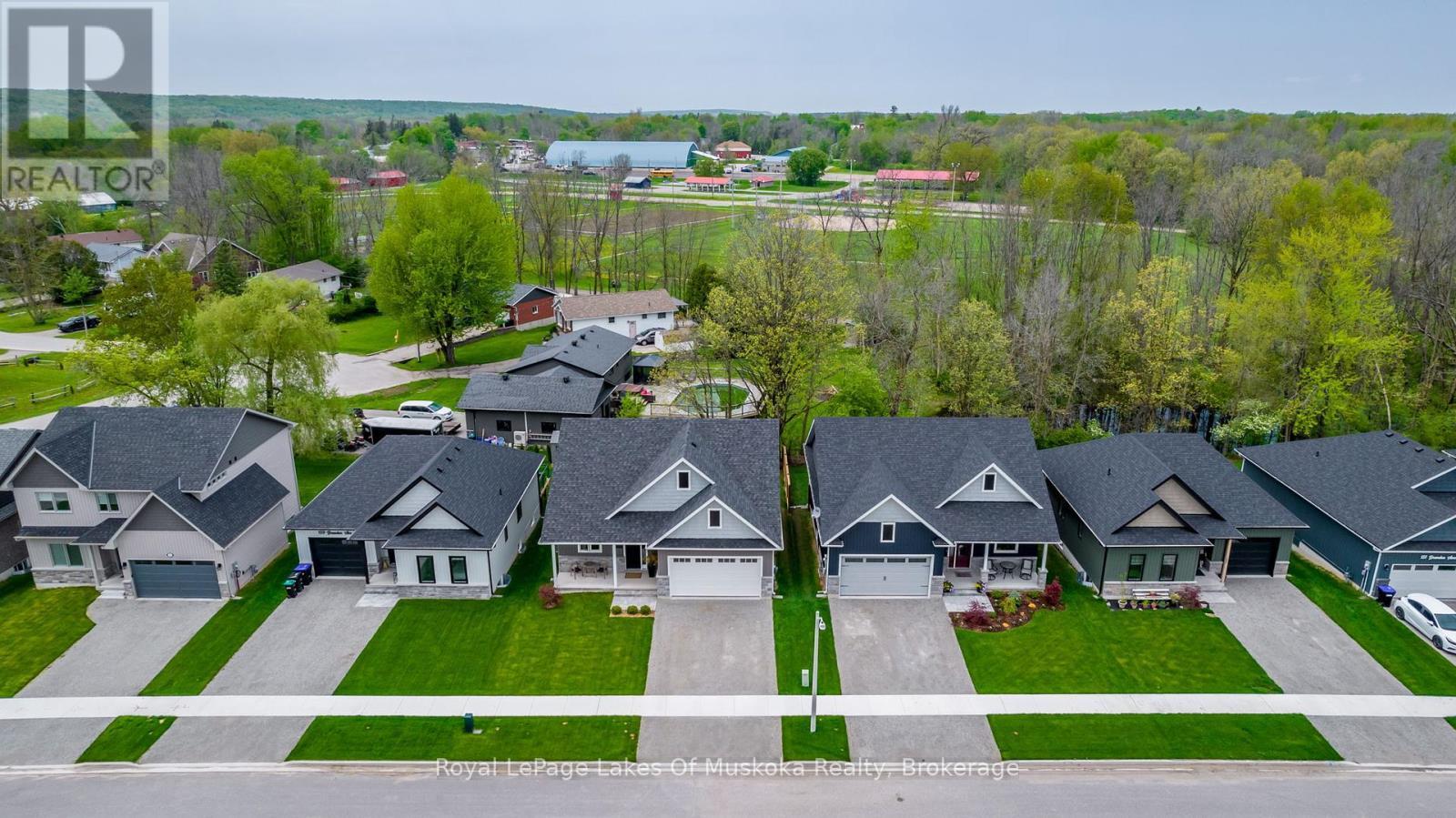 












132 BRANDON AVENUE

,
Severn (Coldwater),




Ontario
L0K1E0

