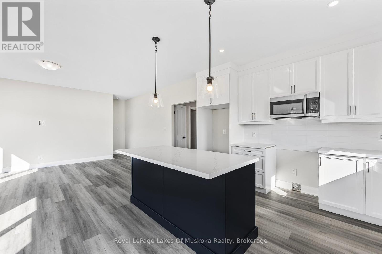












132 BRANDON AVENUE

,
Severn (Coldwater),




Ontario
L0K1E0

