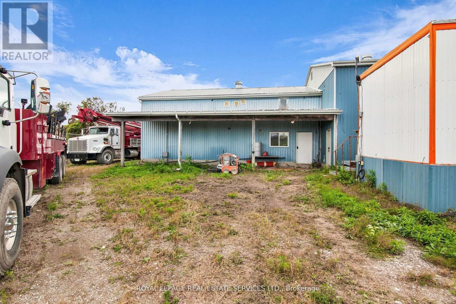 












197 WANDA STREET

,
Bradford West Gwillimbury,







Ontario
L3Z4B9


