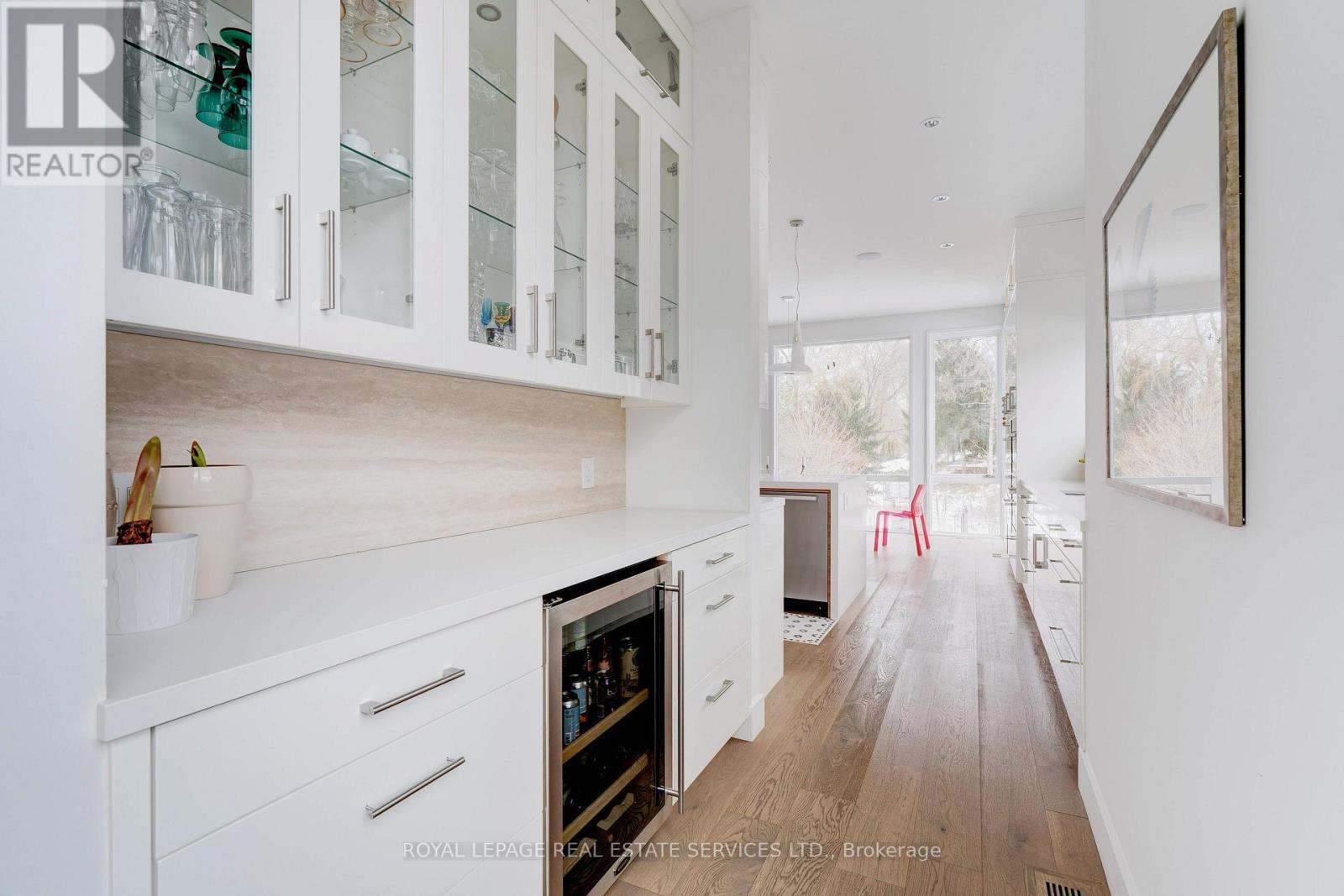 












1104 BALMORAL PLACE

,
Oakville,




Ontario
L6J2C9

