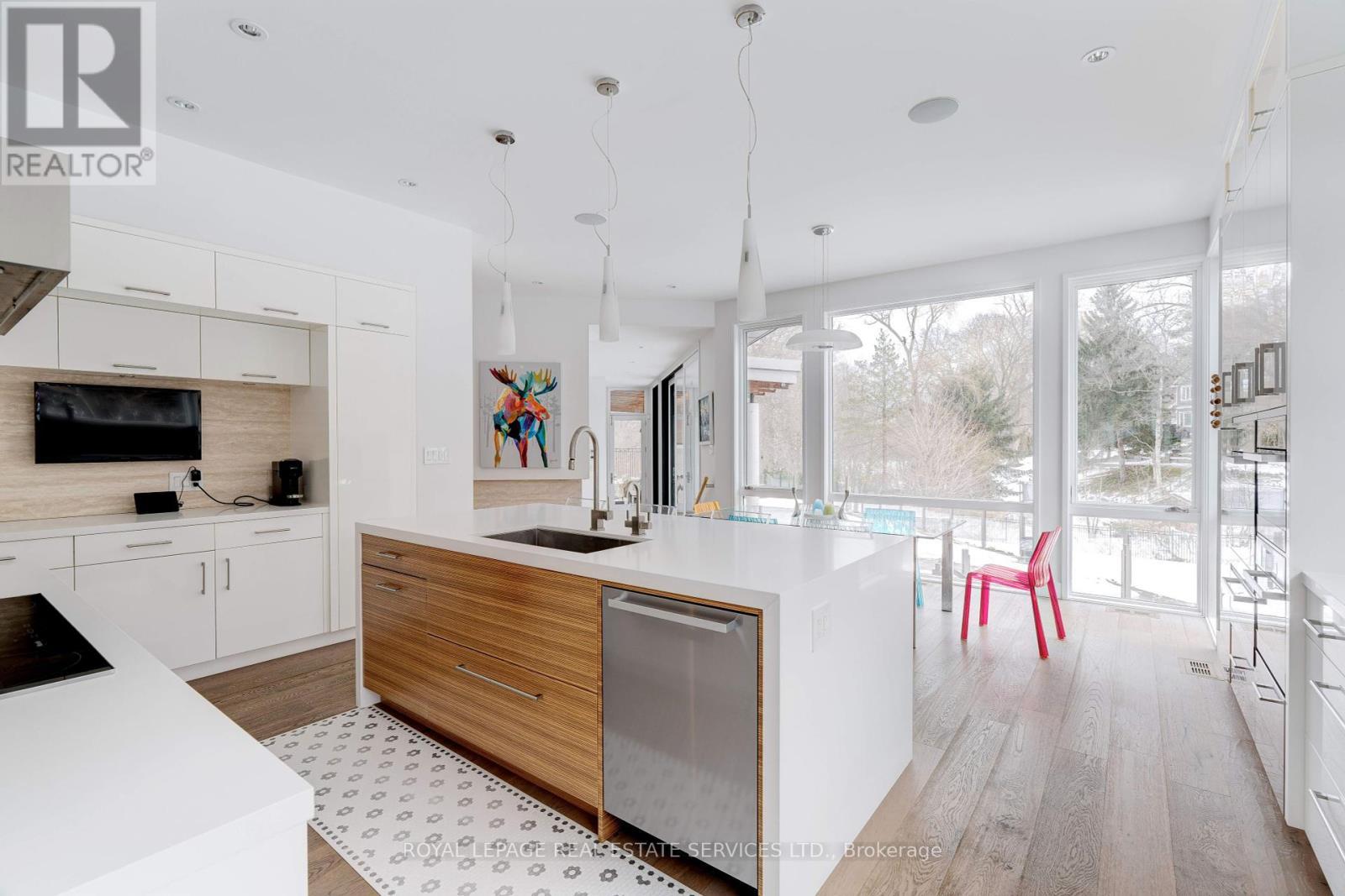 












1104 BALMORAL PLACE

,
Oakville,




Ontario
L6J2C9

