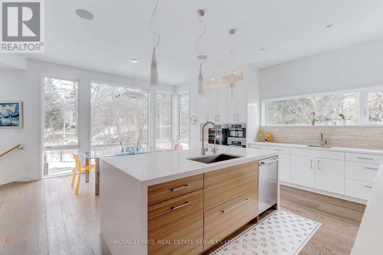 












1104 BALMORAL PLACE

,
Oakville,




Ontario
L6J2C9

