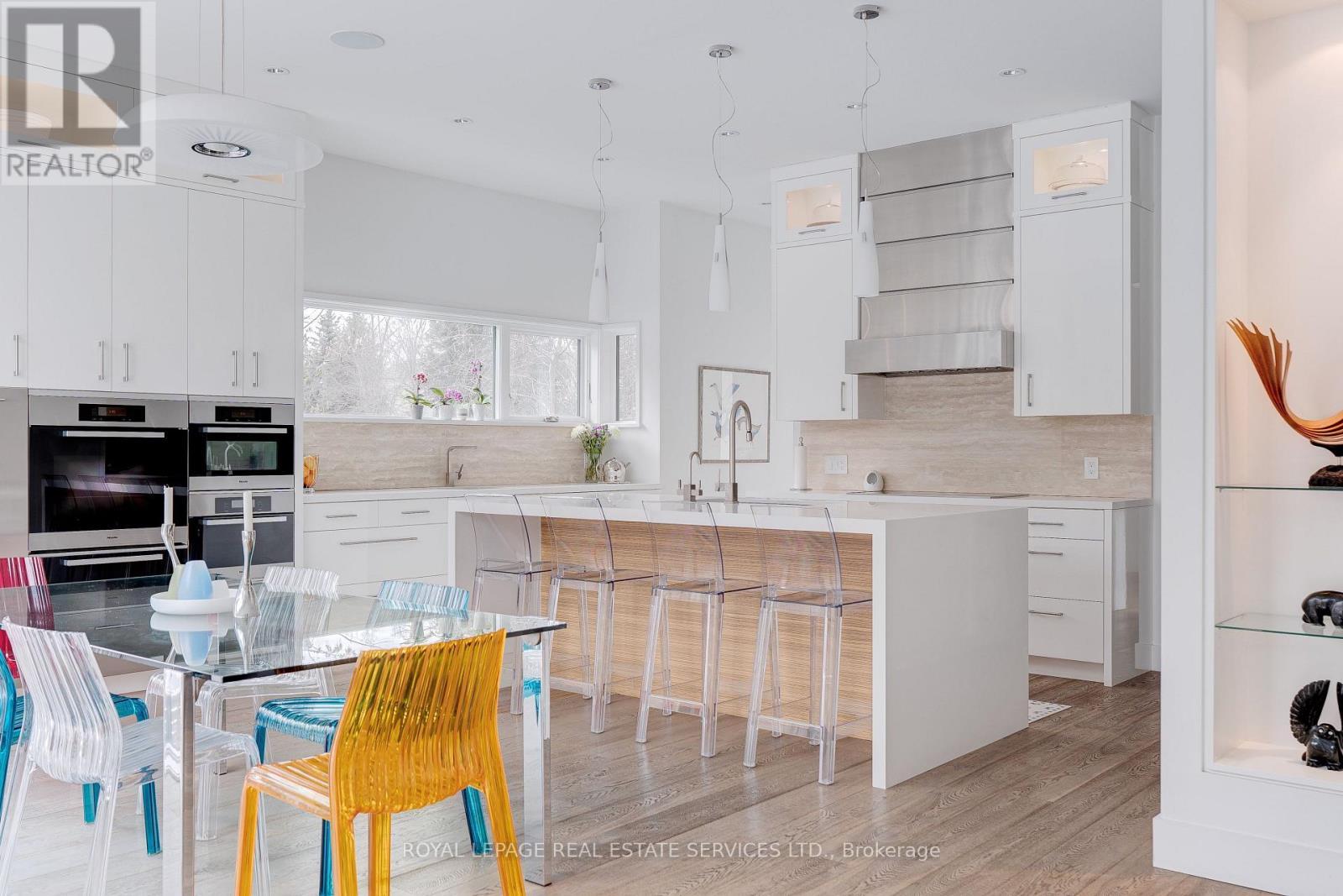 












1104 BALMORAL PLACE

,
Oakville,




Ontario
L6J2C9


