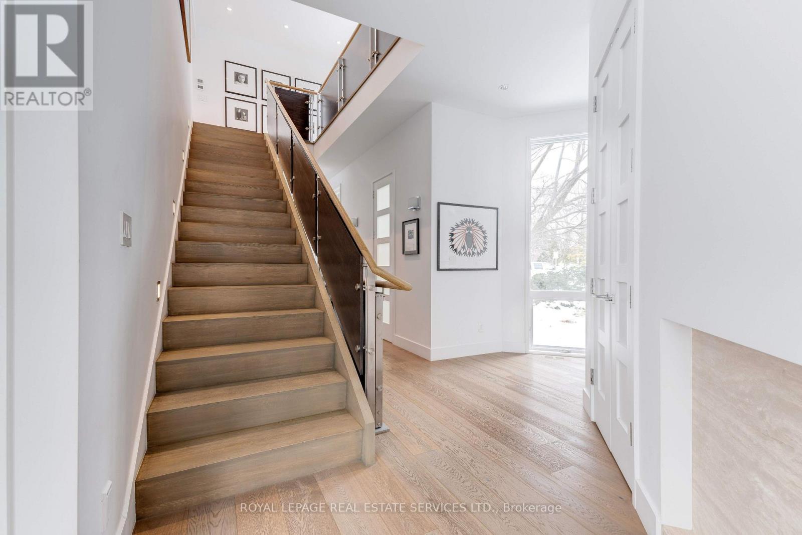












1104 BALMORAL PLACE

,
Oakville,




Ontario
L6J2C9

