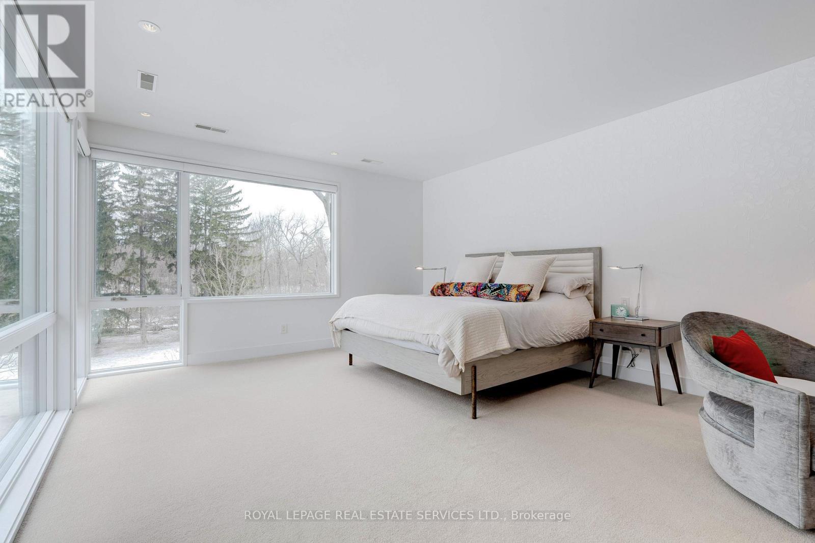 












1104 BALMORAL PLACE

,
Oakville,




Ontario
L6J2C9

