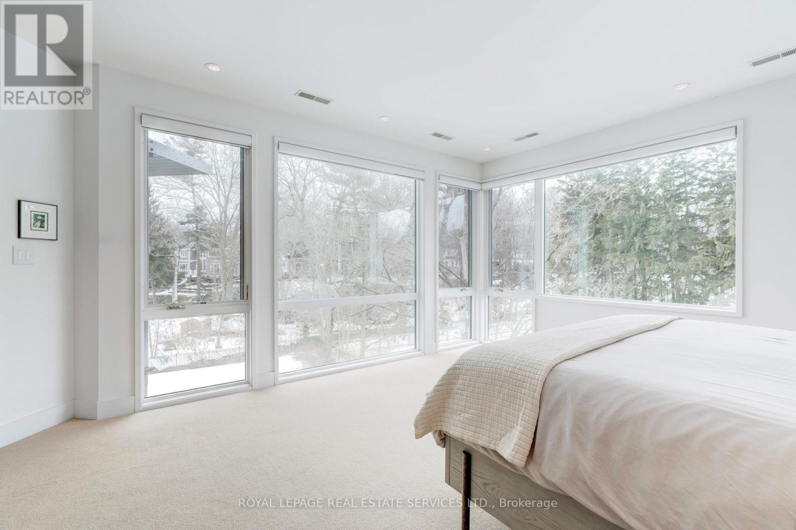












1104 BALMORAL PLACE

,
Oakville,




Ontario
L6J2C9

