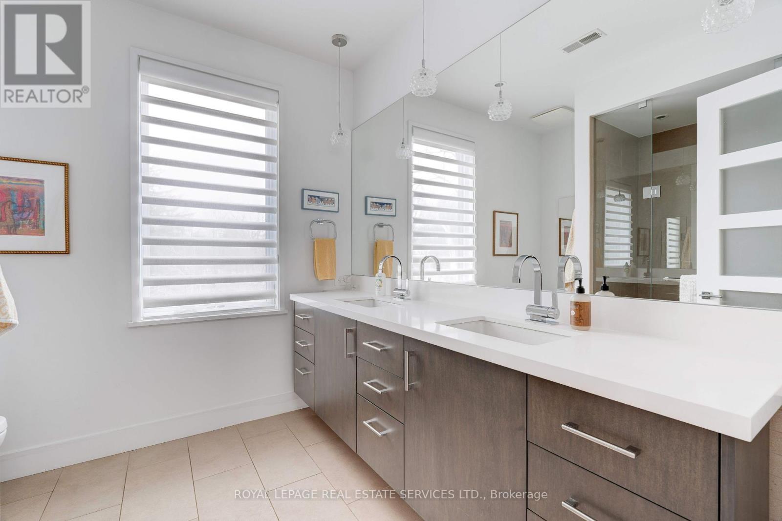 












1104 BALMORAL PLACE

,
Oakville,




Ontario
L6J2C9

