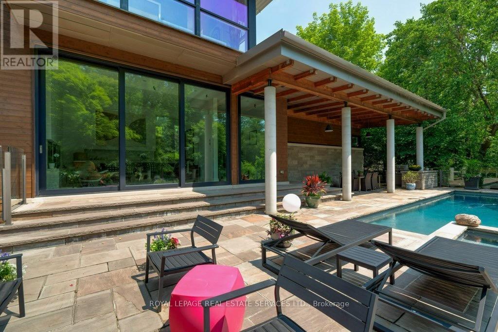 












1104 BALMORAL PLACE

,
Oakville,




Ontario
L6J2C9


