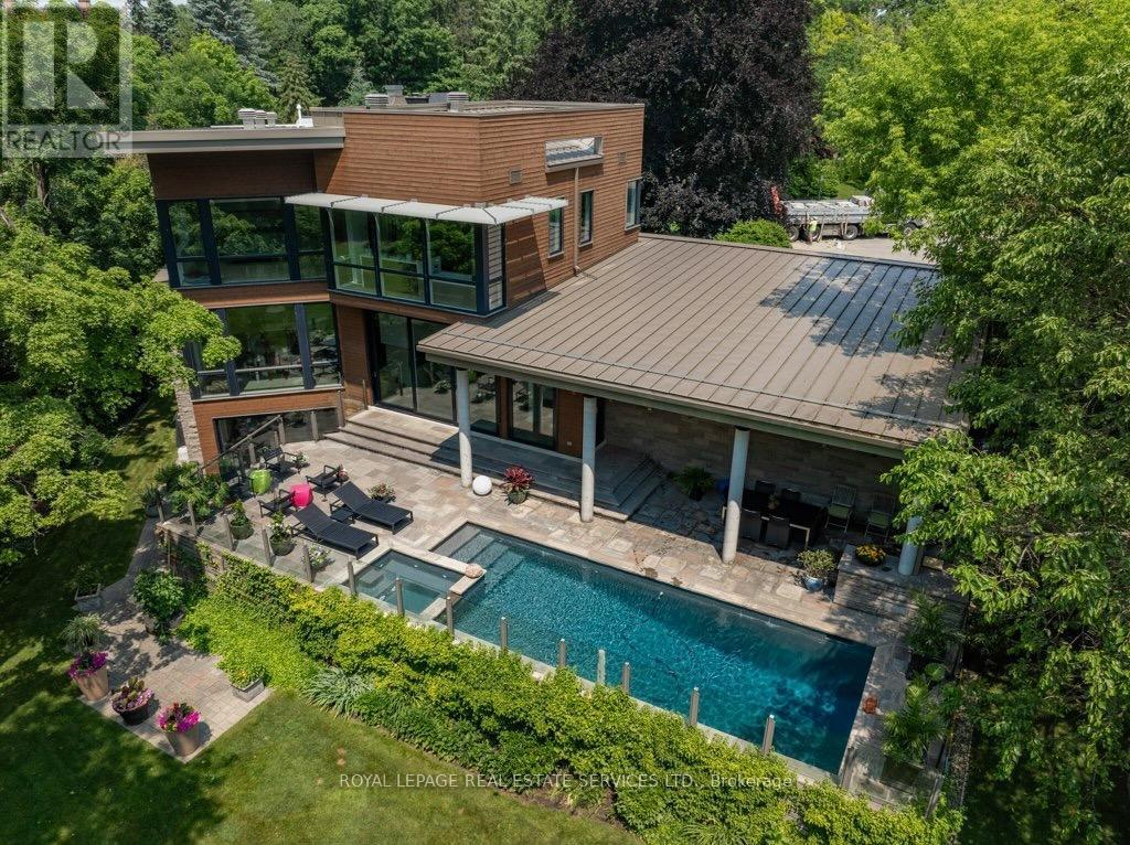 












1104 BALMORAL PLACE

,
Oakville,




Ontario
L6J2C9

