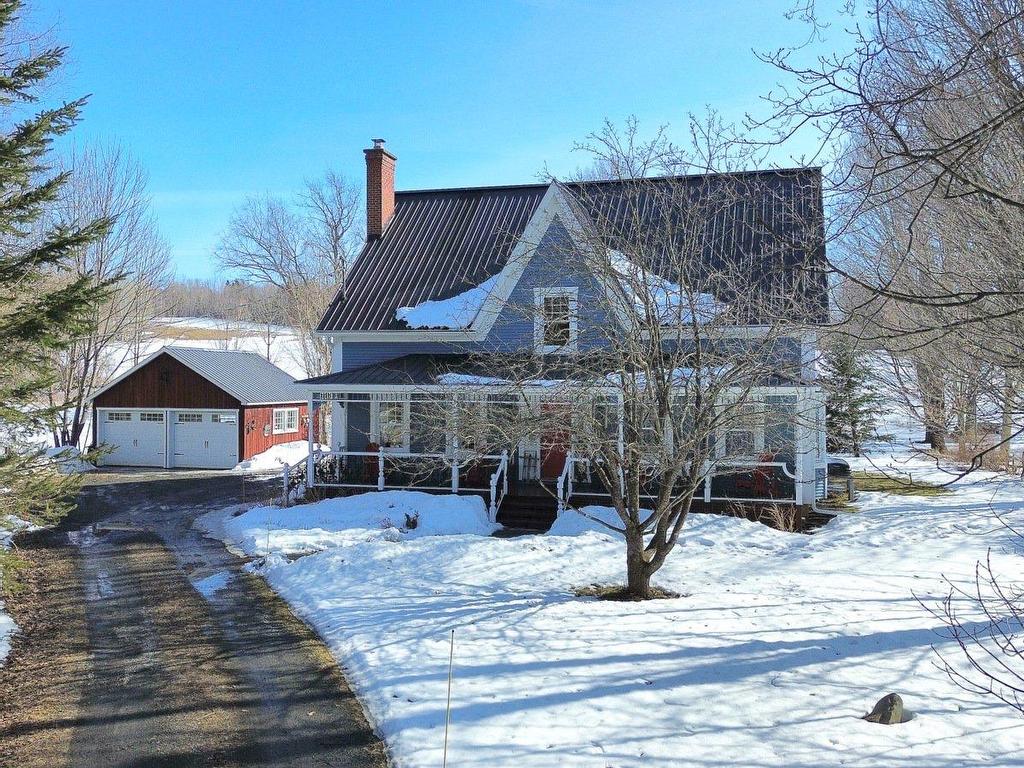 









18


Rue Meadow

,
Hatley - Municipalité,




QC
J0B4B0

