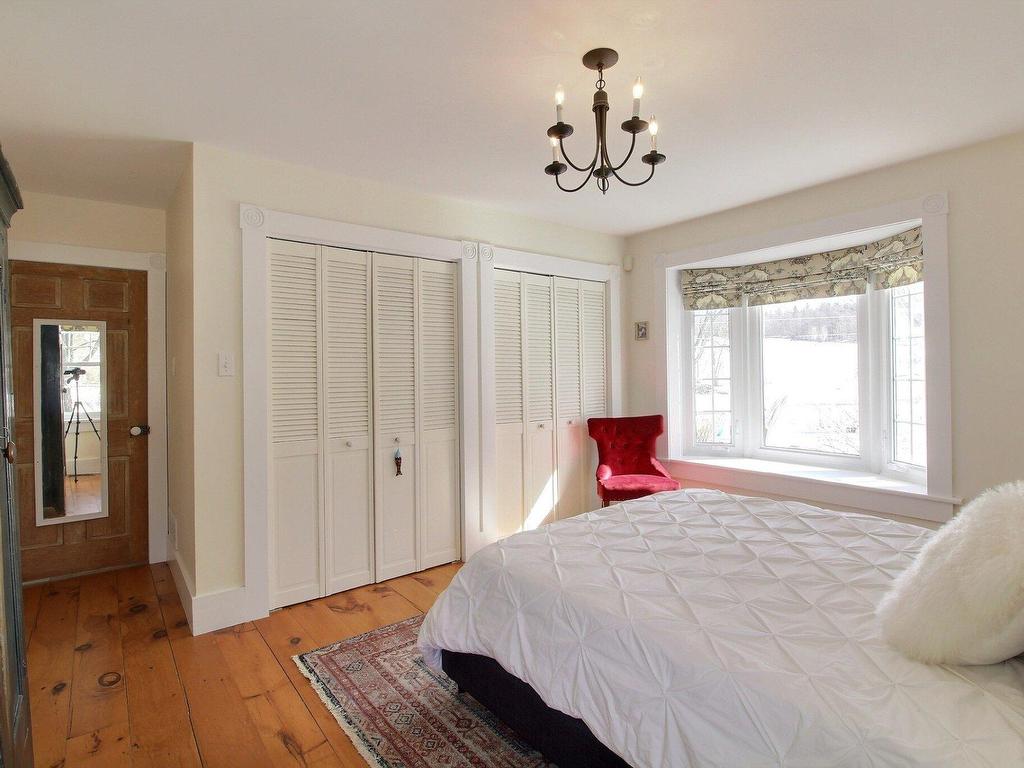 









18


Rue Meadow

,
Hatley - Municipalité,




QC
J0B4B0

