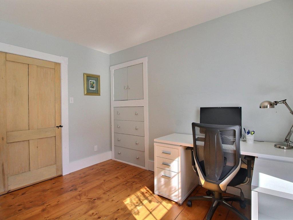 









18


Rue Meadow

,
Hatley - Municipalité,




QC
J0B4B0

