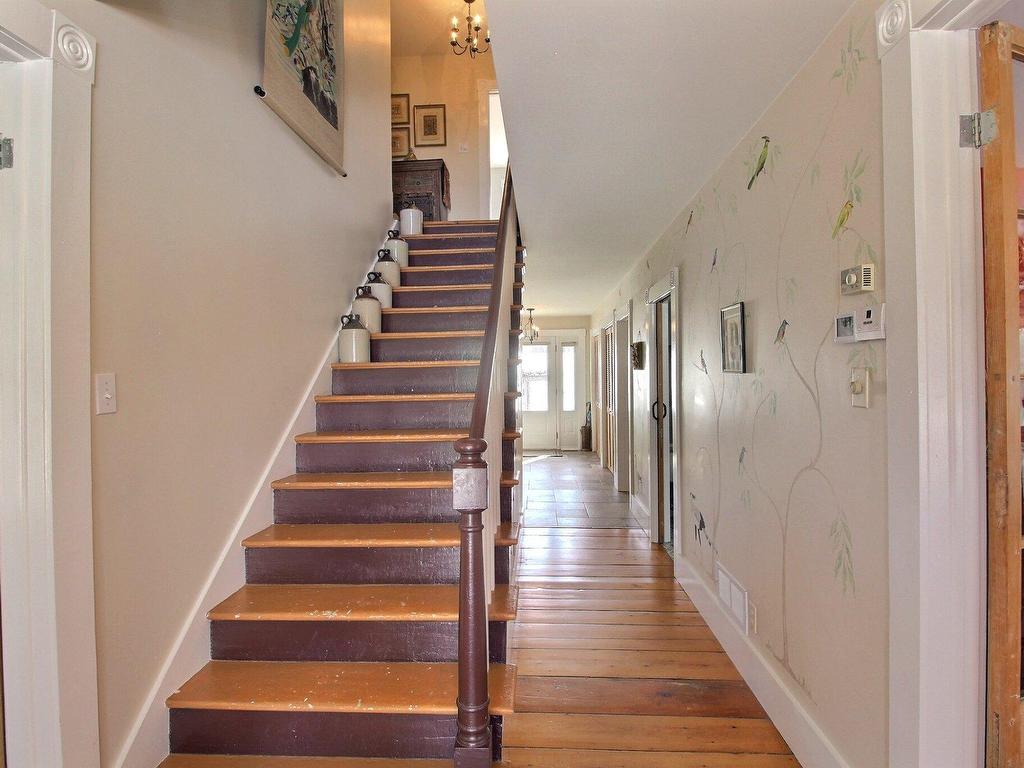 









18


Rue Meadow

,
Hatley - Municipalité,




QC
J0B4B0

