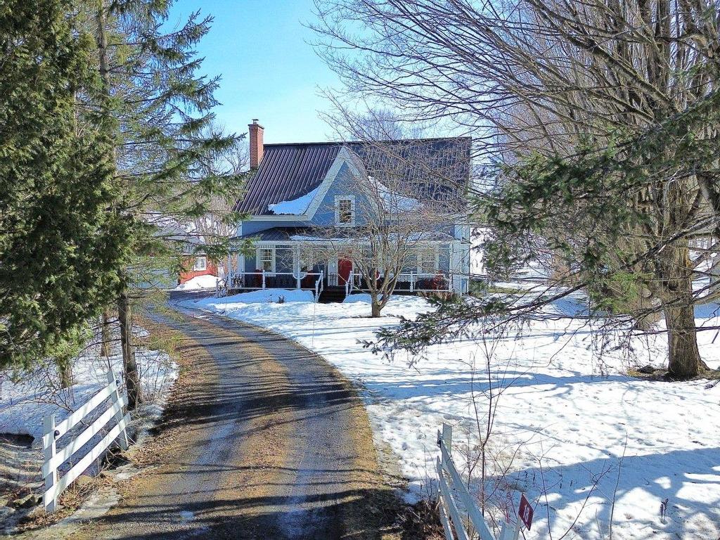 









18


Rue Meadow

,
Hatley - Municipalité,




QC
J0B4B0

