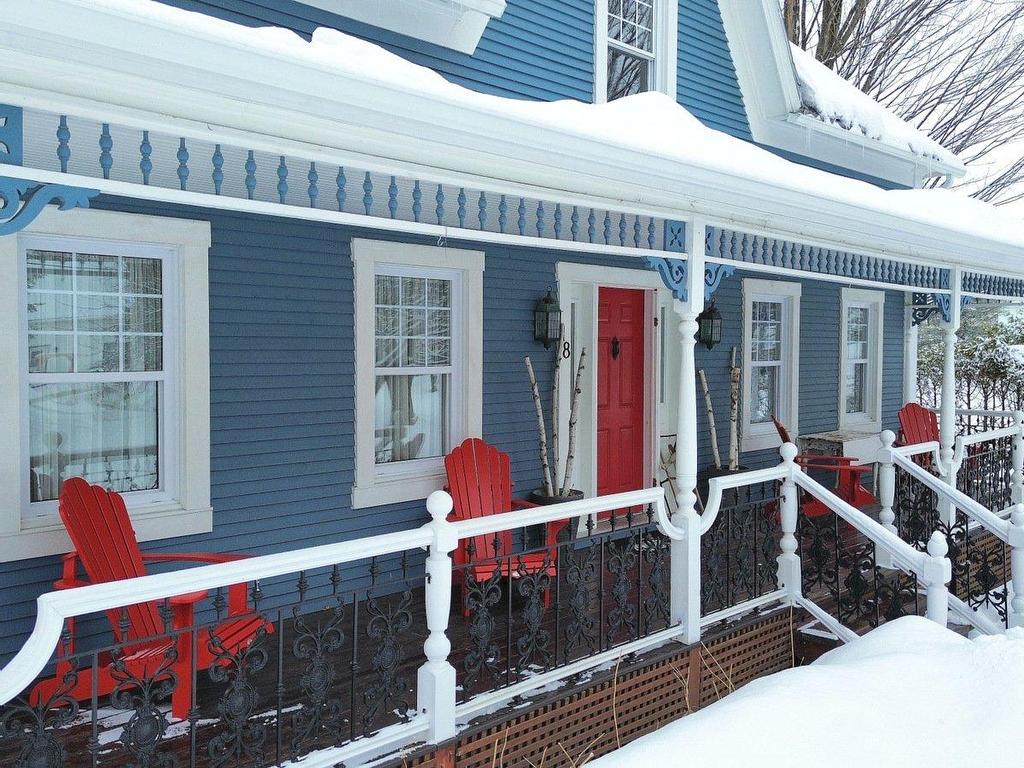 









18


Rue Meadow

,
Hatley - Municipalité,




QC
J0B4B0

