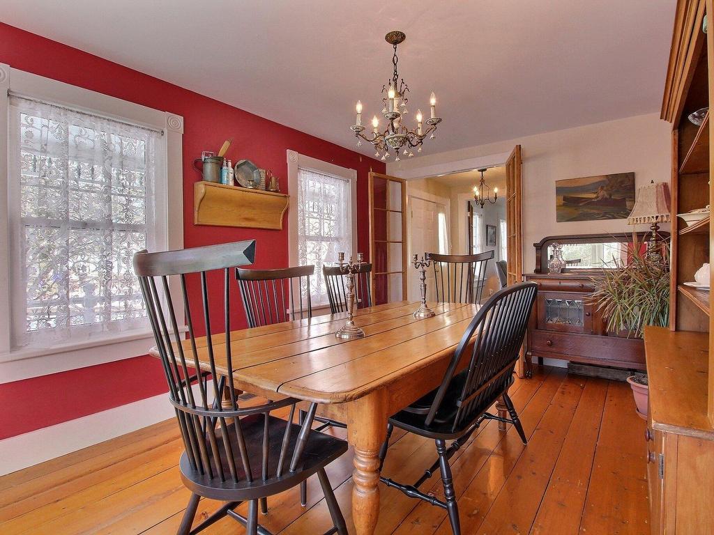 









18


Rue Meadow

,
Hatley - Municipalité,




QC
J0B4B0

