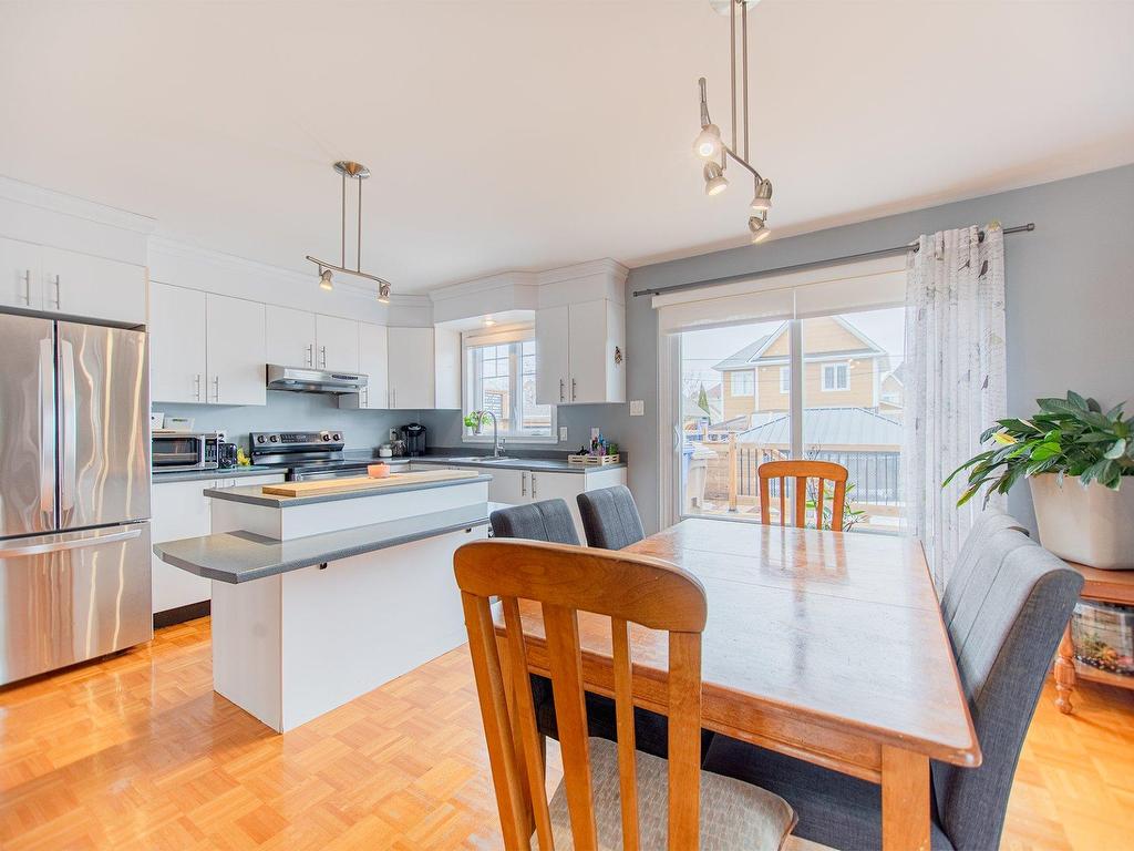 









24


Rue Pierre-Boisseau

,
Verchères,




QC
J0L2R0

