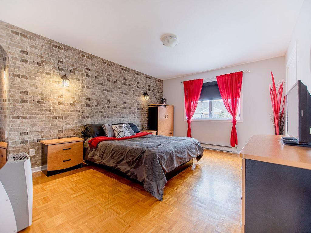 









24


Rue Pierre-Boisseau

,
Verchères,




QC
J0L2R0

