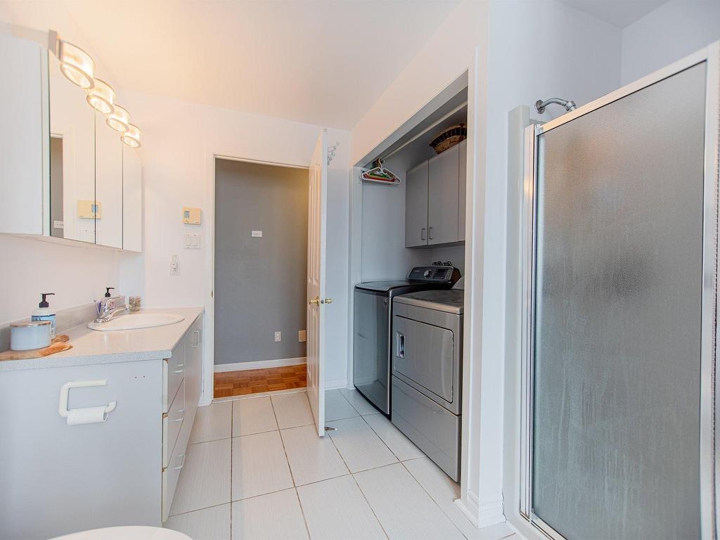 









24


Rue Pierre-Boisseau

,
Verchères,




QC
J0L2R0

